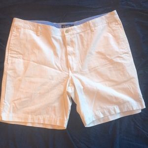 Size 42 Men’s Chaps Shorts, White